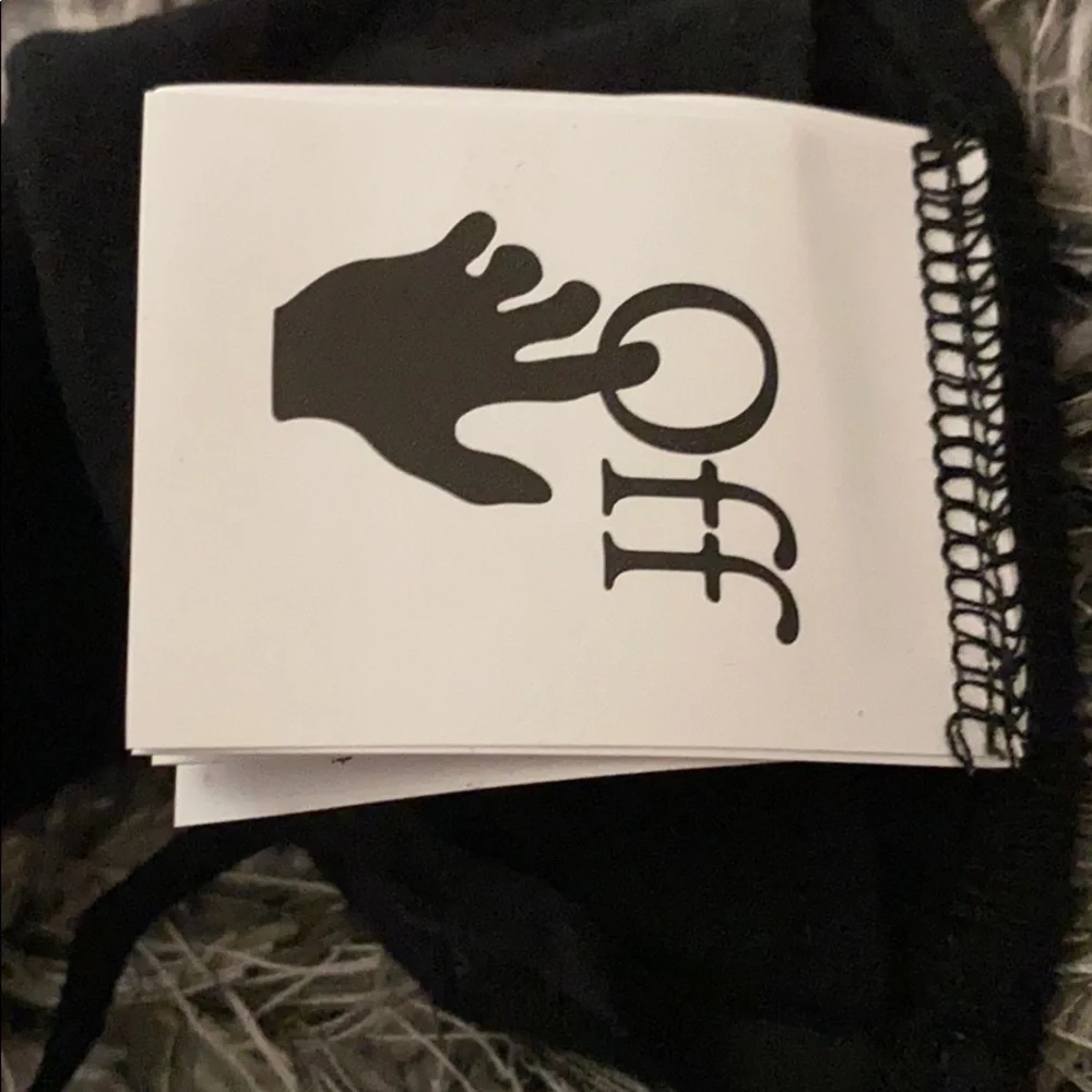 NEW Off-White 😷 Mask